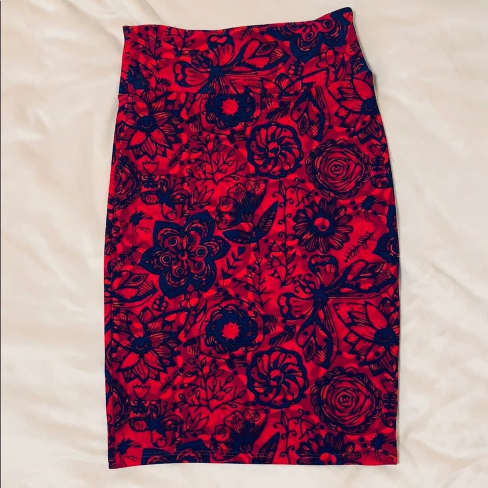 XS LuLa Roe Dark blue & red floral pencil skirt